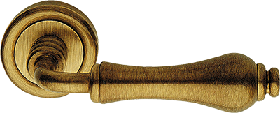 Дверная ручка на круглой розетке "ALDAR" PM  923/103, материал Латунь, отделка Бронза, 140*50 мм